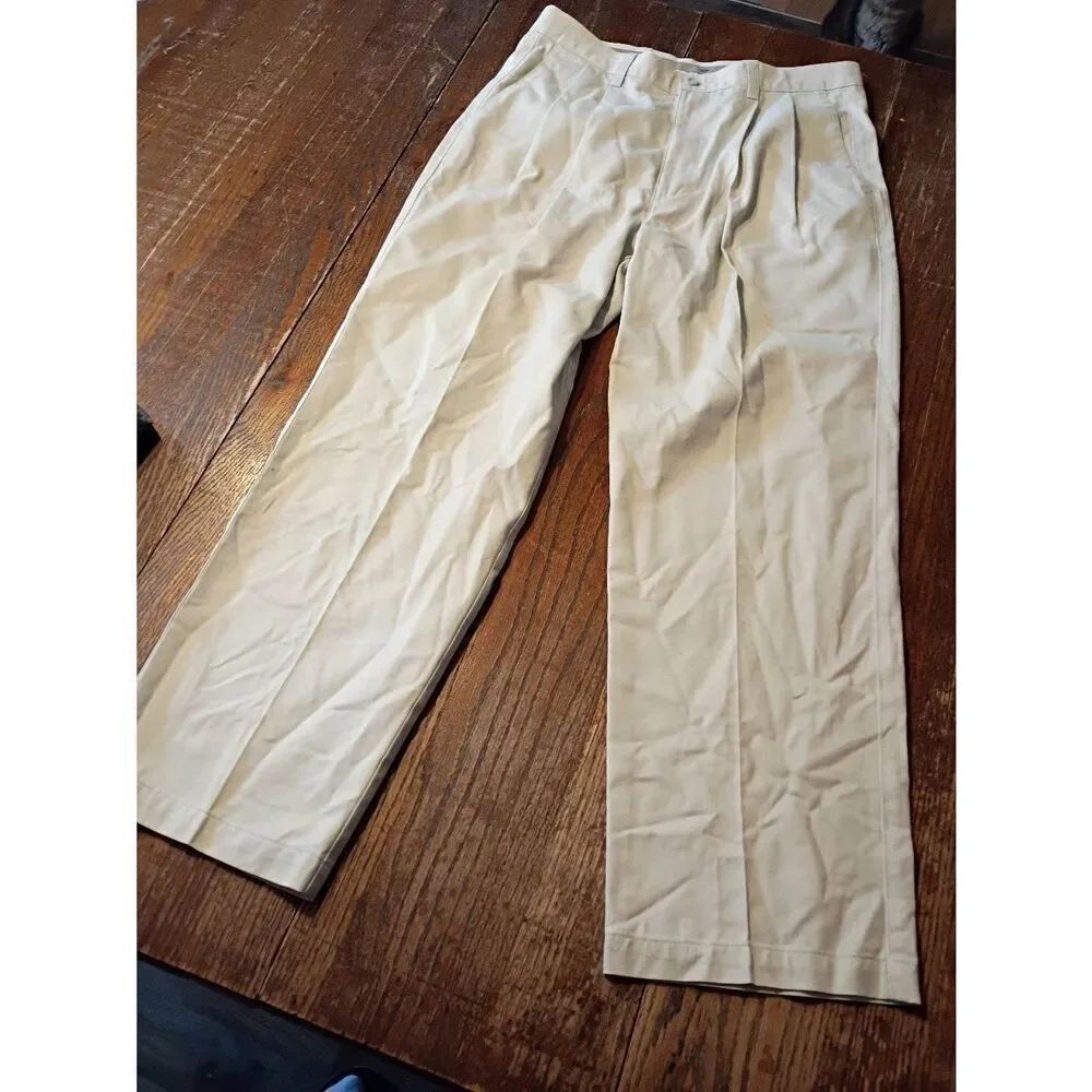 33x29 Dockers Tan Cream Cotton No Wrinkle Twill Relax Classic Fit Pleated Pants